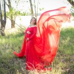 maternity-photoshoot-dress-rental-red-with-skirt